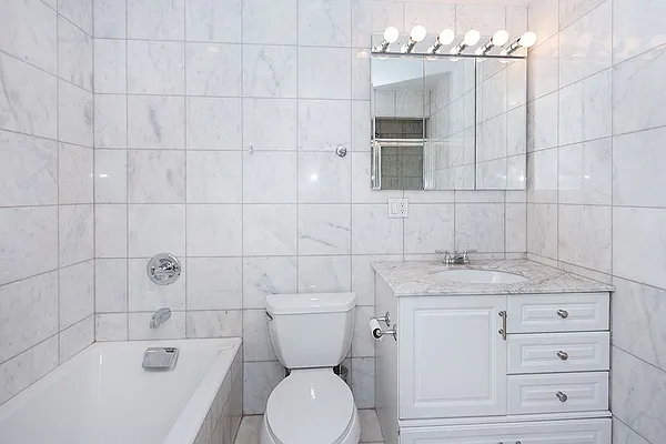 Rented by Rachel Realty | media 29