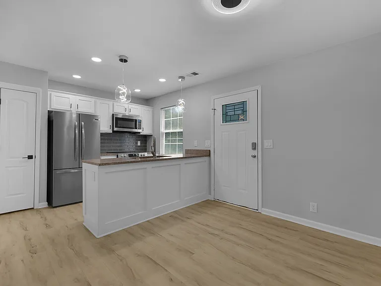 2537 Willowbranch Dr — Photo 8