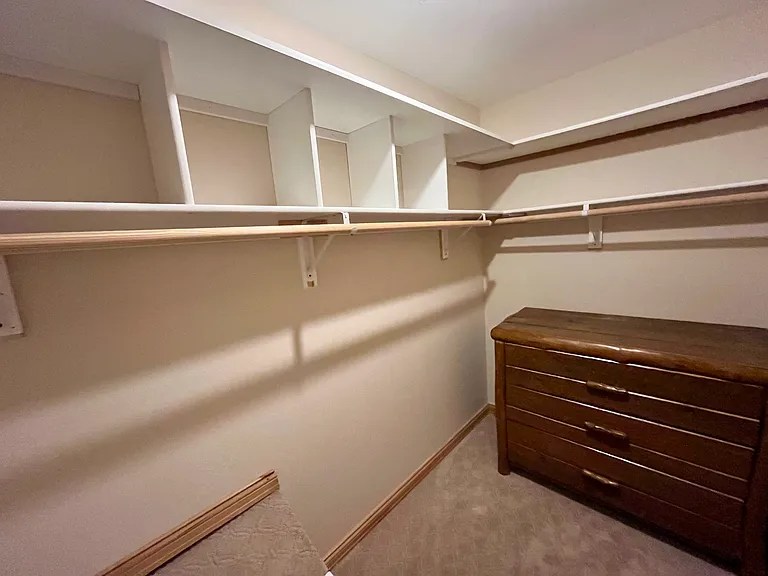 225 Eagle Dr #10B — Photo 35