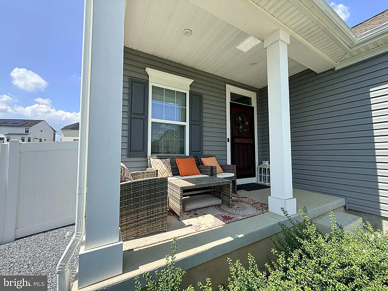 99 Weston Dr — Photo 45