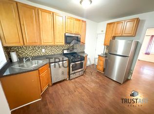 5734 N Lambert St, Philadelphia, PA