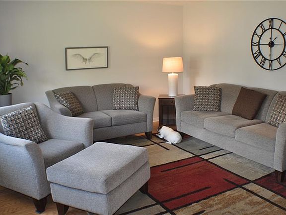 3rd image of 6477 Wembridge Dr