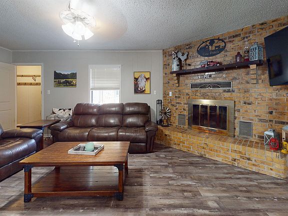 2nd image of 98 Hopkins Ln