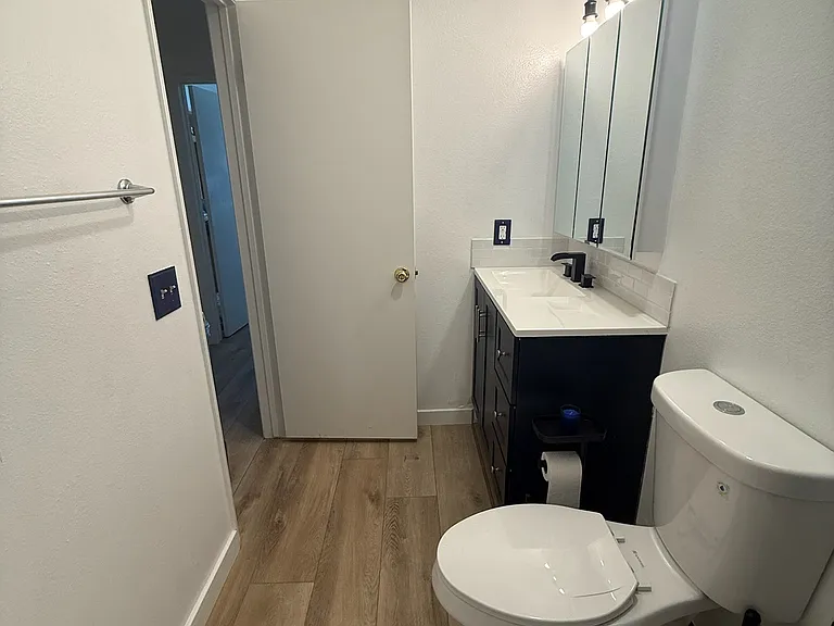 263 S Ventura Rd #271 — Photo 13