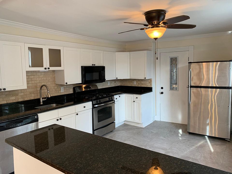 1st image of 6 Essex St #B