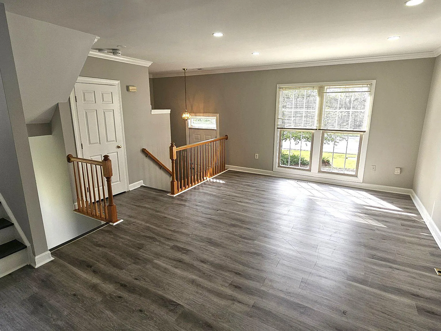 Spring Ridge — Photo 2