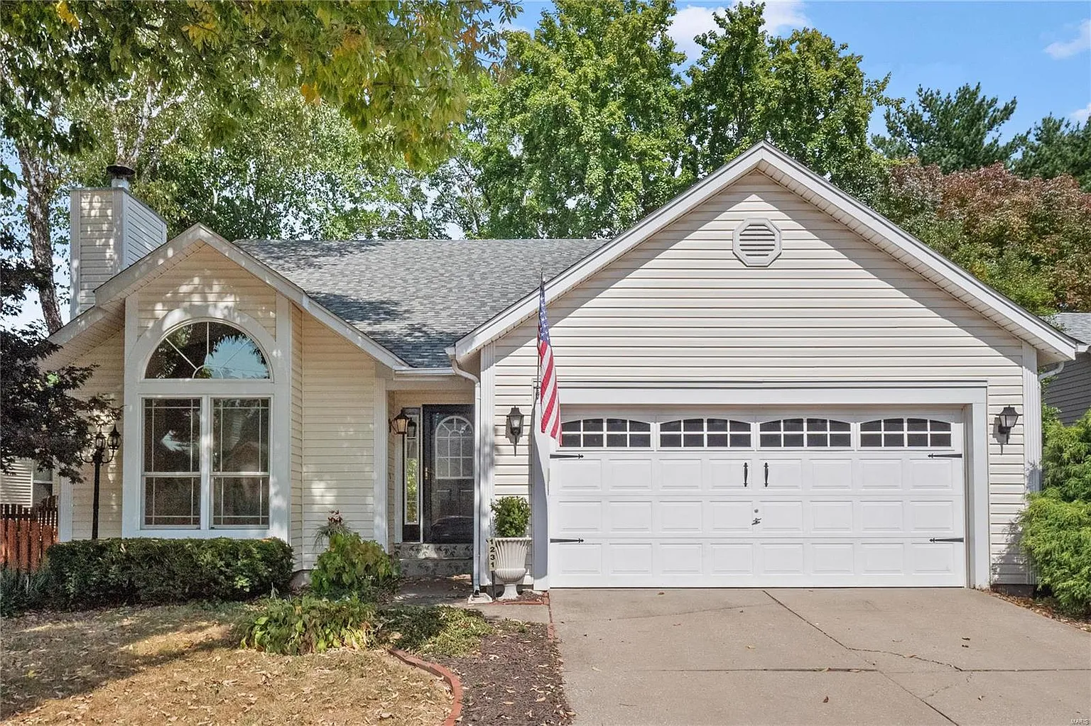 1231 Spartina Dr photo 1