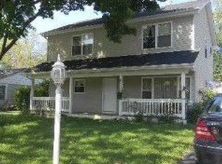 3500 Meadow Dr, Rolling Meadows, IL 60008