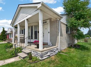 18181 Buckhannon St, Roseville, MI 48066