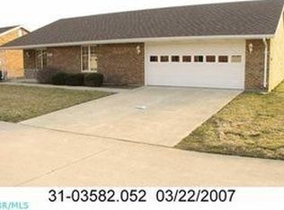 359 Stanford Dr, London, OH 43140