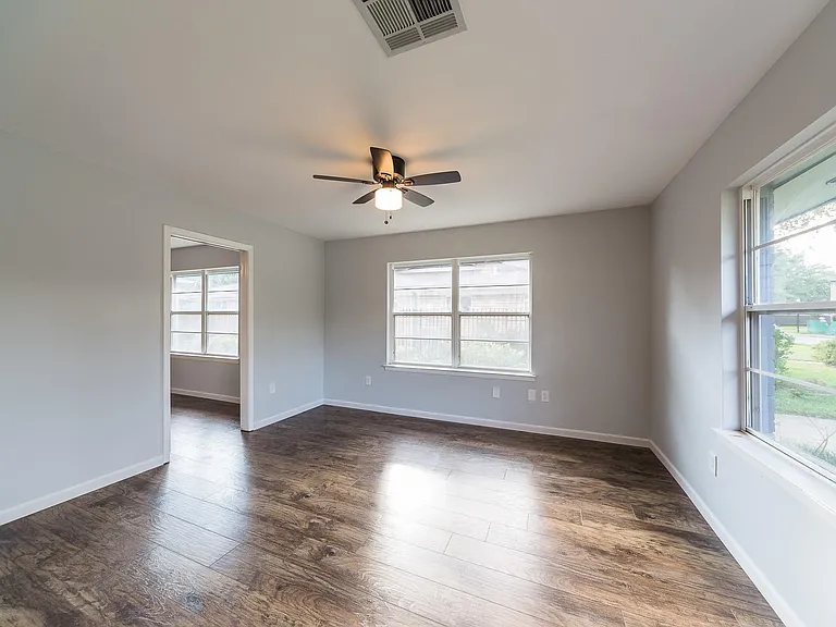 3627 Tartan Ln — Photo 5
