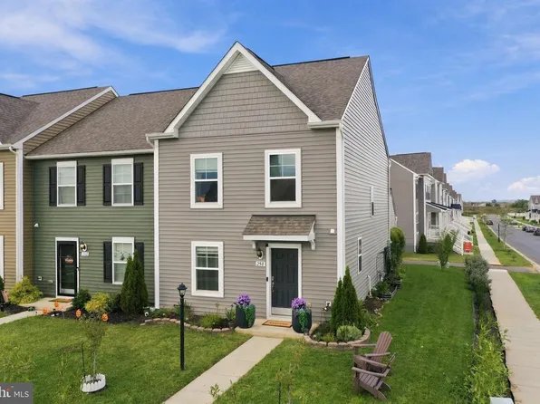 258 Battlefield Dr, Charles Town, WV 25414