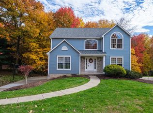 700 Bridle Path Dr, Wexford, PA 15090