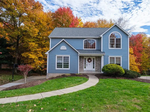 700 Bridle Path Dr, Wexford, PA 15090