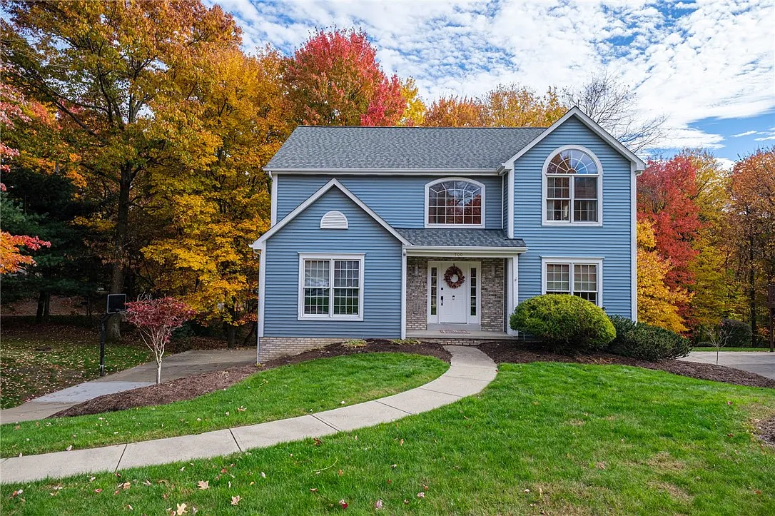 700 Bridle Path Dr photo 1