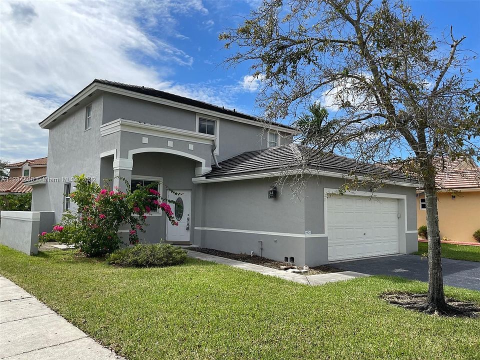 1st image of 1904 NW 185th Way