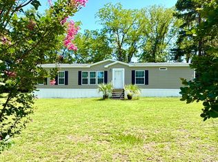 205 Mill Creek Dr, Waycross, GA 31503