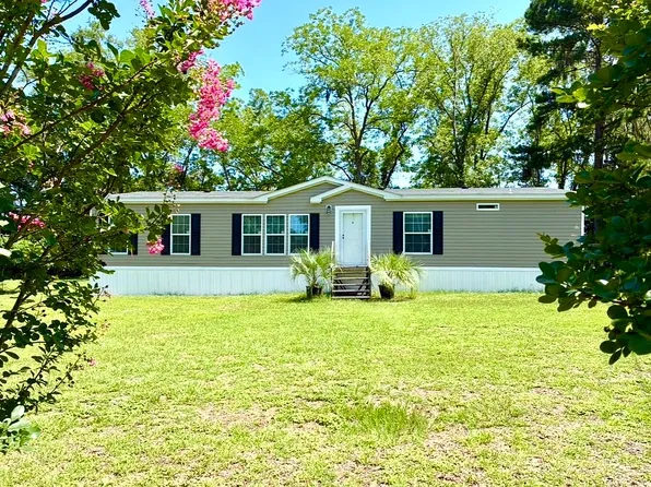 205 Mill Creek Dr, Waycross, GA 31503