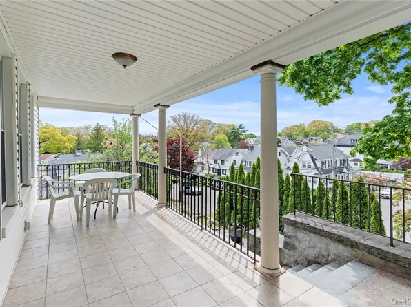 21 Wendover Road, Yonkers, NY 10705