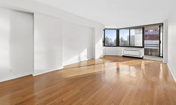 Rented by Corcoran | media 34