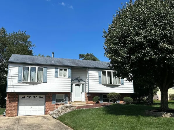 223 Lea Ln, Warminster, PA 18974
