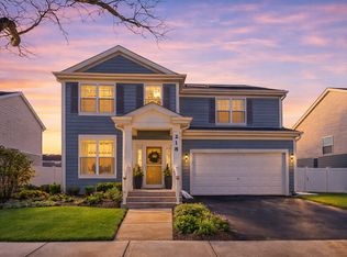 218 Middleton Ct, Elgin, IL 60124