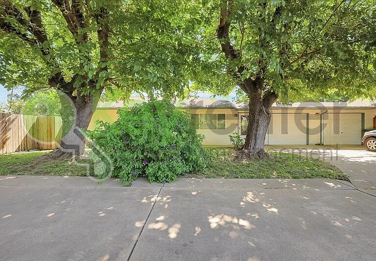 7603 Linden Ave — Photo 3