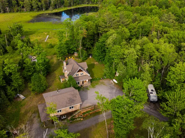 1289 Purbrook Rd, Bracebridge, ON P1L 1X3