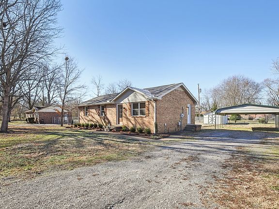 4th image of 1227 Main St