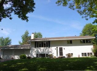 30830 Olinda Trl N, Lindstrom, MN 55045