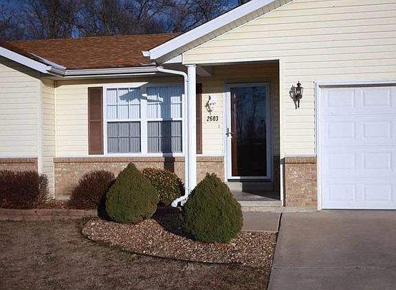 3rd image of 2603 Oak Forest Dr