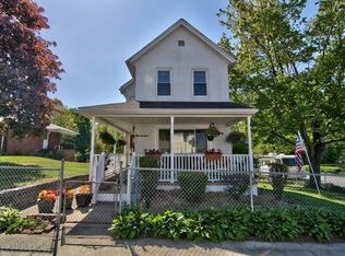 317 Cooper St, Taylor, PA 18517