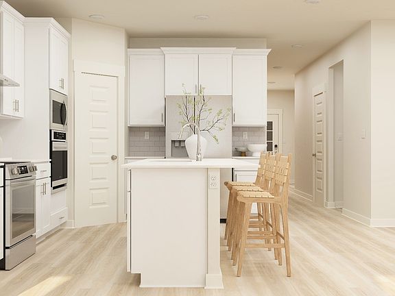 4th image of 867 Bur Oak Ct