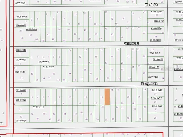 131 Banvon St #17-18, Interlachen, FL 32148