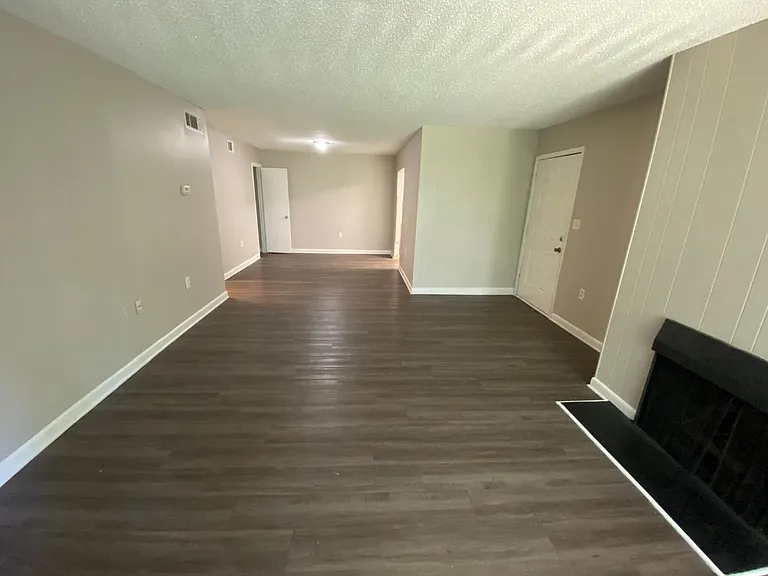 Gleneagle Apartment Homes — Photo 65
