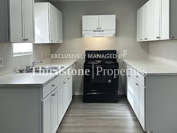 5th image of 6460 Lanark Ave