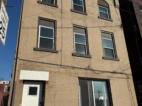 3208 Juliet St, Pittsburgh, PA 15213
