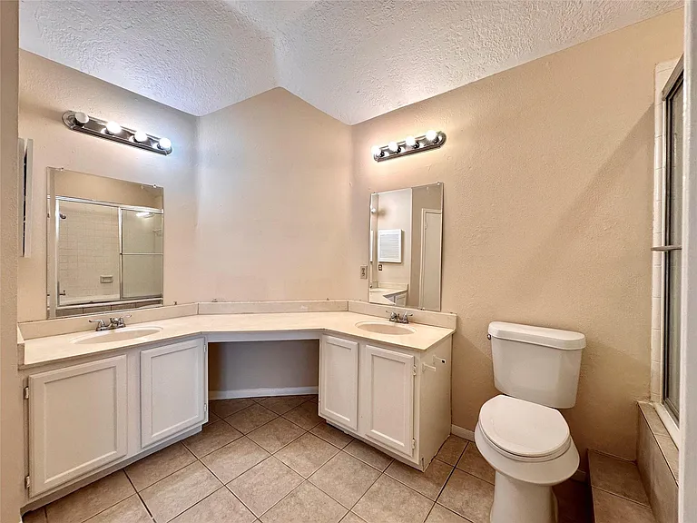 6437 Chatham Island Ln — Photo 18