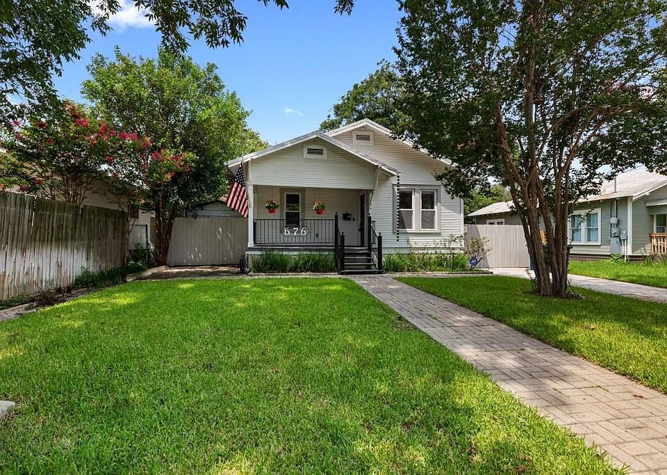 1st image of 676 S Santa Clara Ave