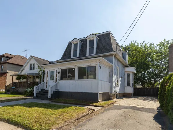 4466 4th Ave, Niagara Falls, ON L2E 4N3