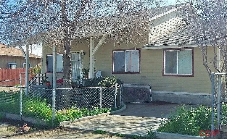 307 Crystal St photo 1