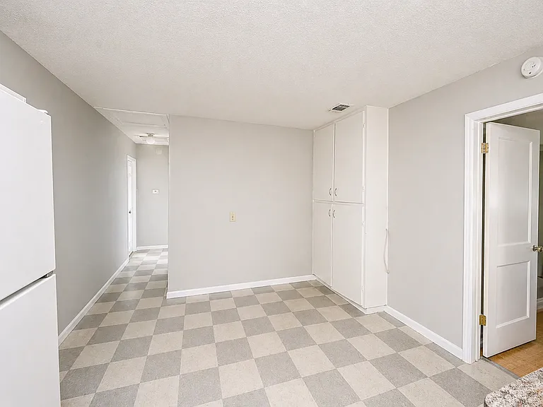 5400 Harmon Ave — Photo 11