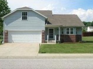 887 E Meadowlands Dr, Ellettsville, IN