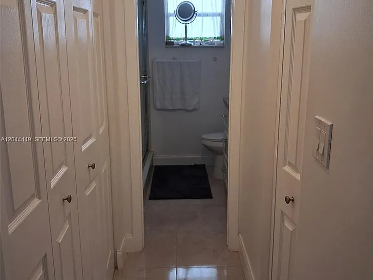 410 SE 2nd St #307 — Photo 3