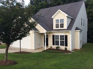 2037 Winston Diamond Ct, Raleigh, NC 27610