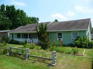 556 Deer Stand Dr, Lumberton, NC 28358