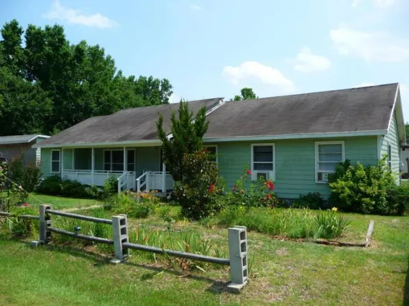 556 Deer Stand Dr, Lumberton, NC 28358