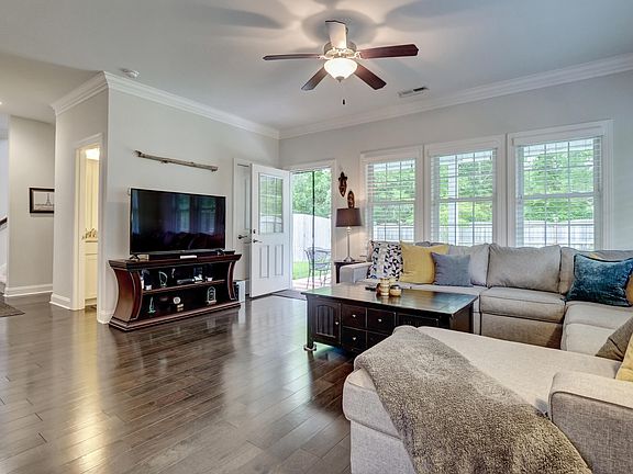 4th image of 3337 Jasper Pl
