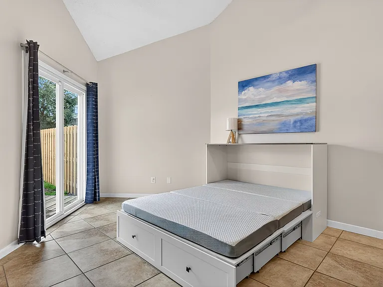 Murphy bed