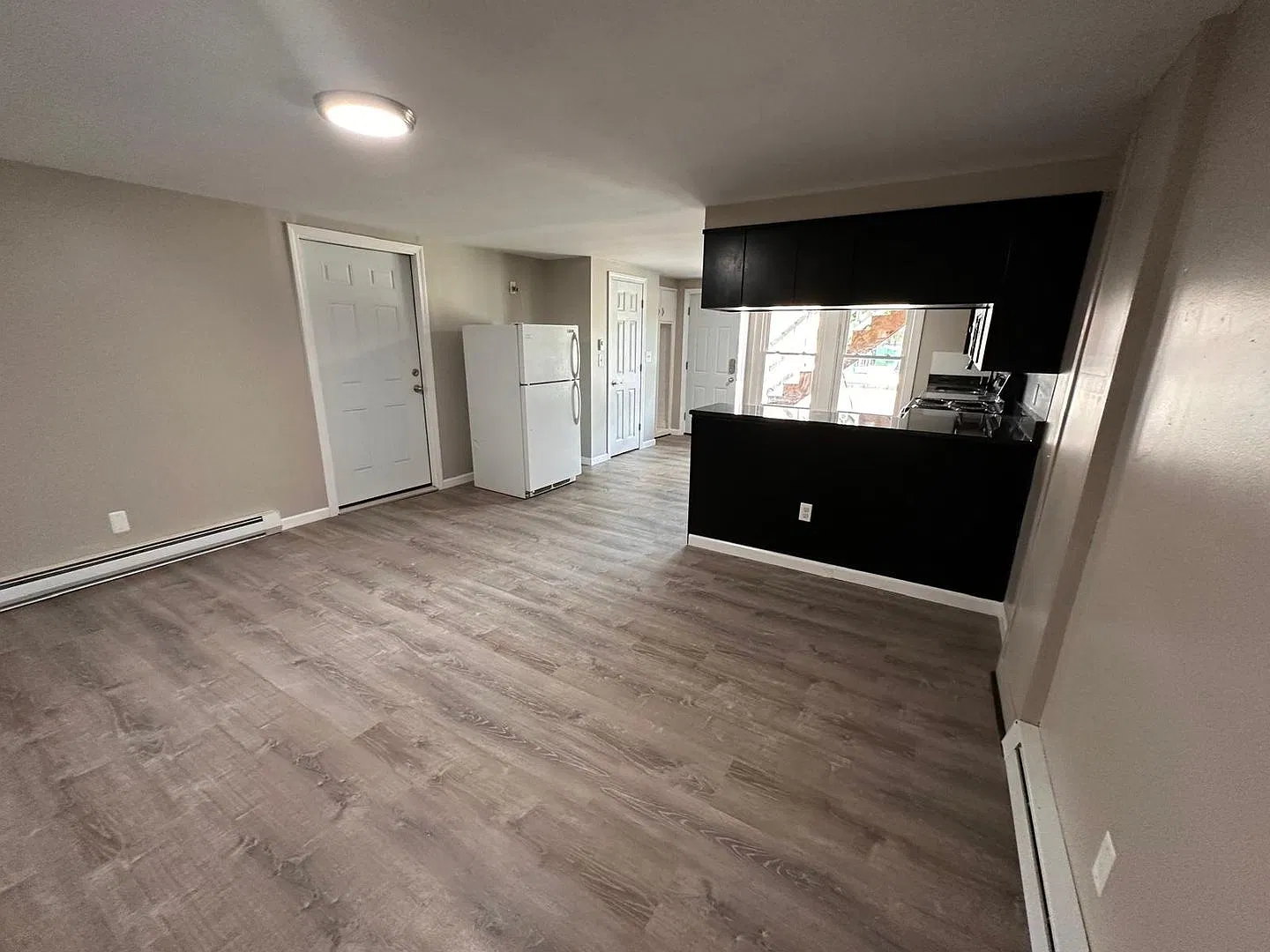 122 Main St Charlemont — Photo 4